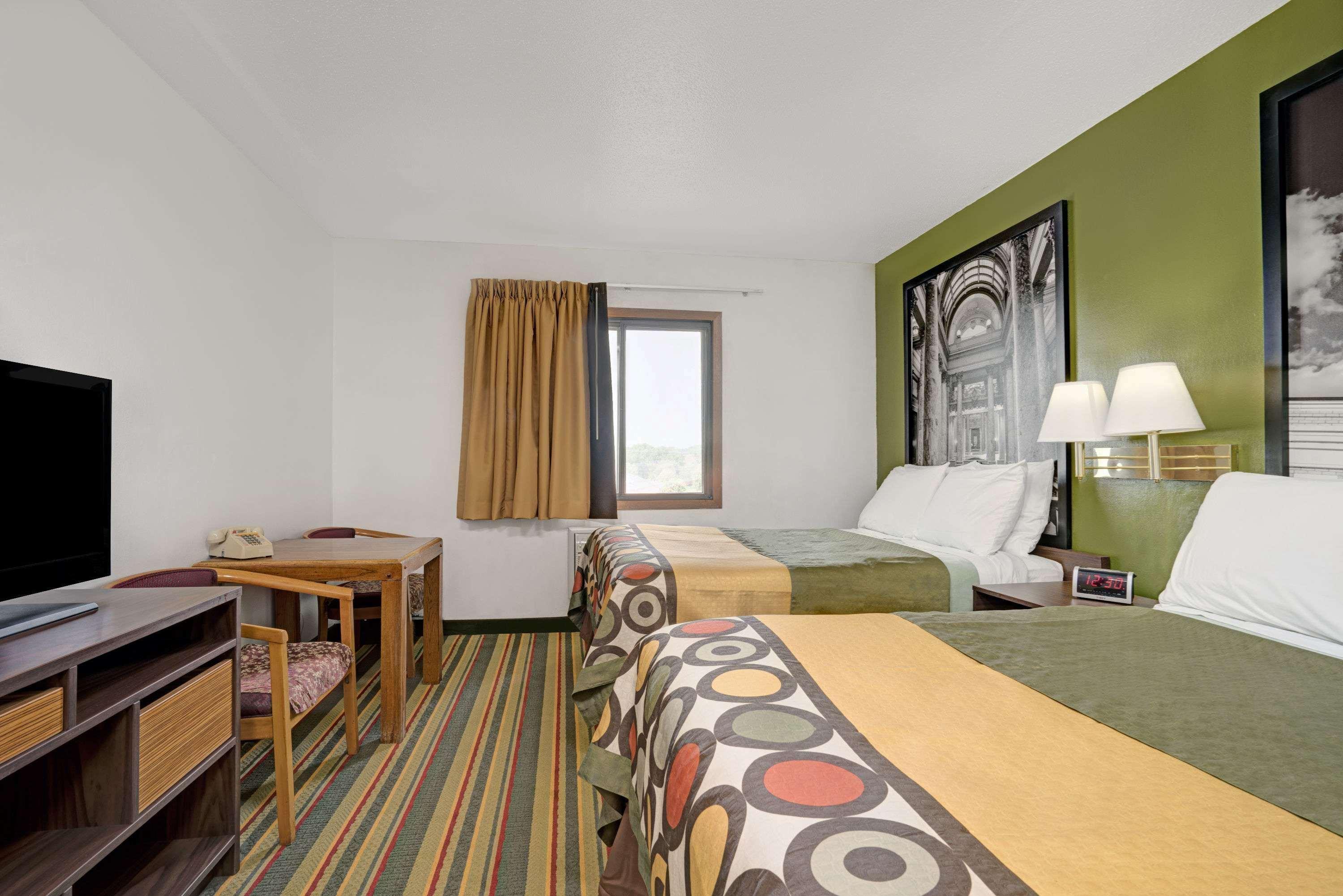 Super 8 By Wyndham Buffalo Exterior foto