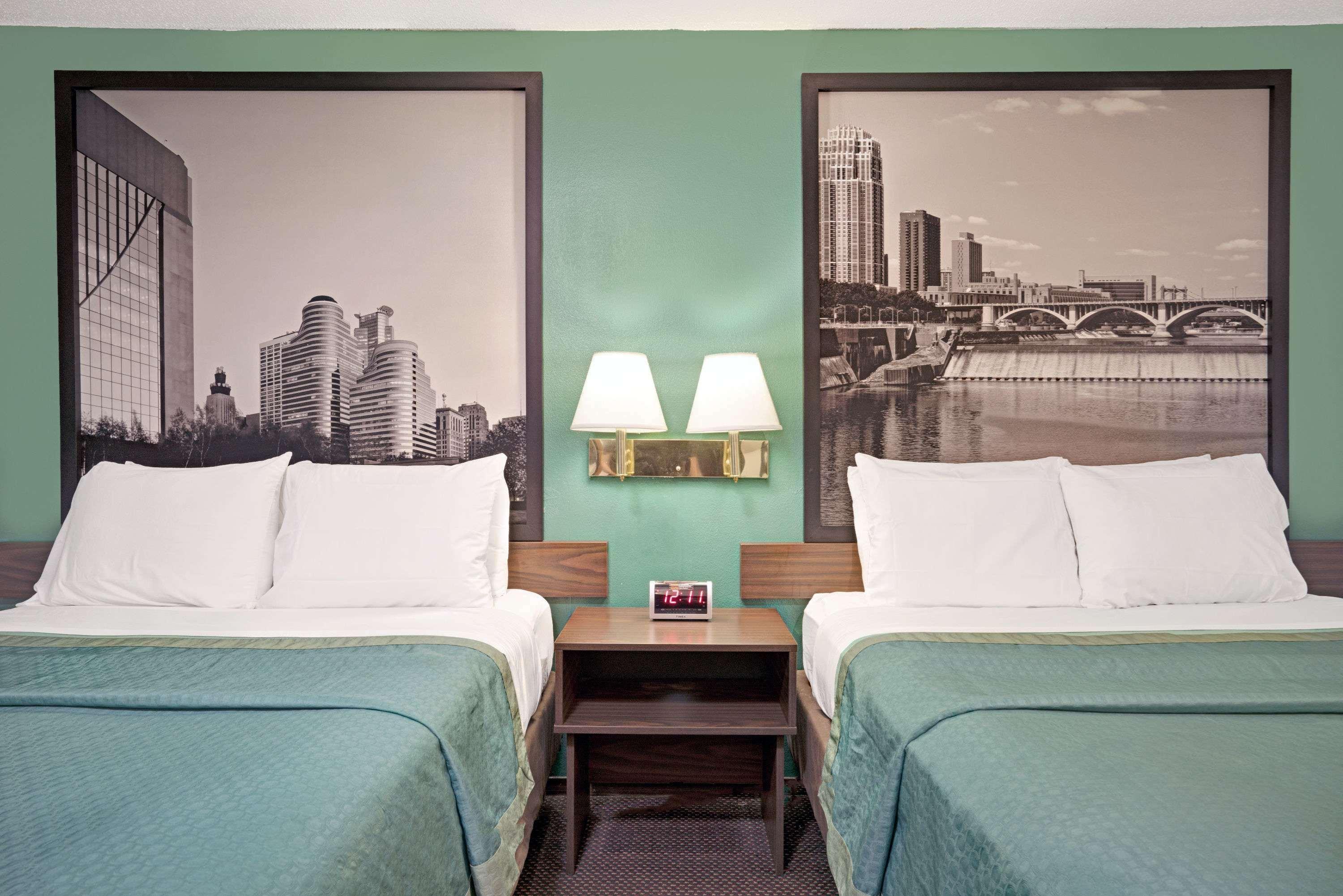 Super 8 By Wyndham Buffalo Exterior foto